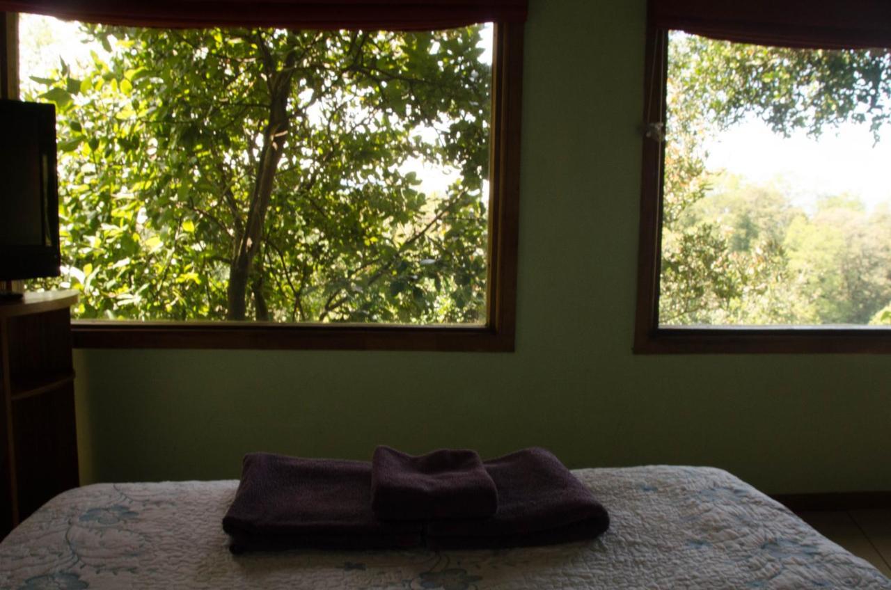 Cabanas Portal Del Rio Villarrica Ngoại thất bức ảnh